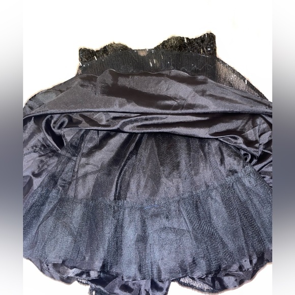 Very cute black strap less sparkly dress - Picture 9 of 14